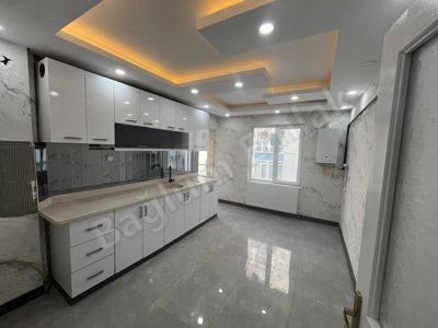KAFKASLAR'DA 1. KAT İÇİ YAPILI FIRSAT DAİRE — fotoğraf 5