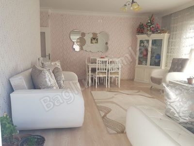 BADEMLİK CAD. 2 DAKİKA YÜRÜME MESAFESİNDE İÇİ YAPILI FIRSAT DAİRE — fotoğraf 8