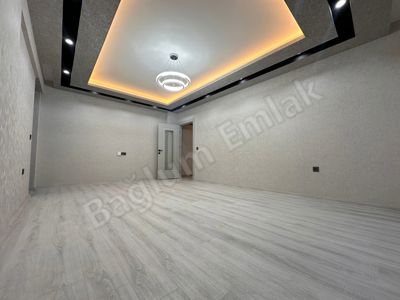 ATAPARK'TA SİTE KONSEPTİNDE LÜX YAPILI SATILIK DAİRE — fotoğraf 2
