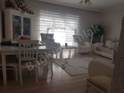 BADEMLİK CAD. 2 DAKİKA YÜRÜME MESAFESİNDE İÇİ YAPILI FIRSAT DAİRE