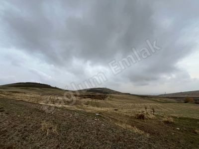 ÇOK KATLI 1 DAİRE DEN FAZLA GETİRİSİ OLAN SİTE ARSASI — fotoğraf 3