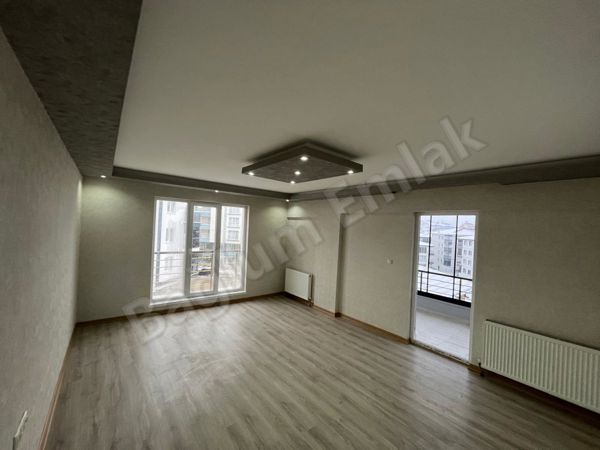 BAĞLUM İLKÖGERTİM OKULUNA YAKIN CADDE KENARI DAİRE