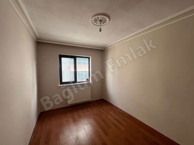 BOTANİK PARK KARŞISINDA ASANSÖRLÜ GENİŞ KİRALIK DAİRE — fotoğraf 10