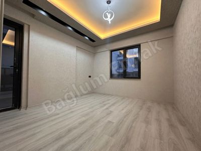 ATAPARK'TA SİTE KONSEPTİNDE LÜX YAPILI SATILIK DAİRE — fotoğraf 4