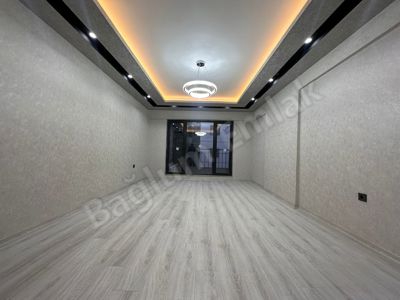 ATAPARK'TA SİTE KONSEPTİNDE LÜX YAPILI SATILIK DAİRE