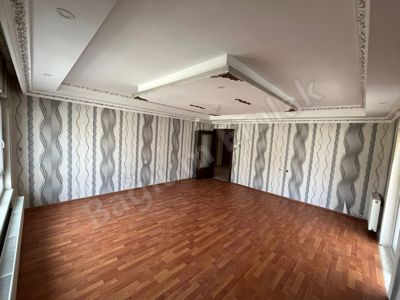 KAFKASLAR'DA BULAVARA 200M MESAFEDE İÇİ YAPILI GENİŞ DAİRE — fotoğraf 3