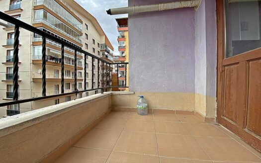 KARAKAYA MAH. 1. KAT ASANSÖRSÜZ GENİŞ KULLANIMLI UYGUN FIRSAT DAİRESİ